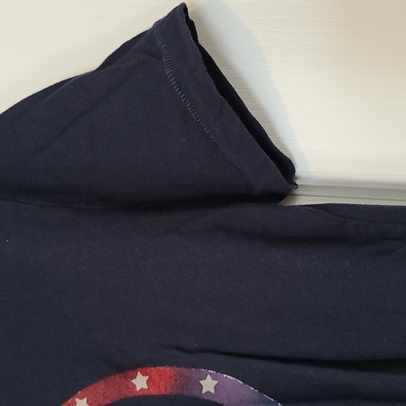 Gap tshirt/Peace symbol - Picture 4 of 8